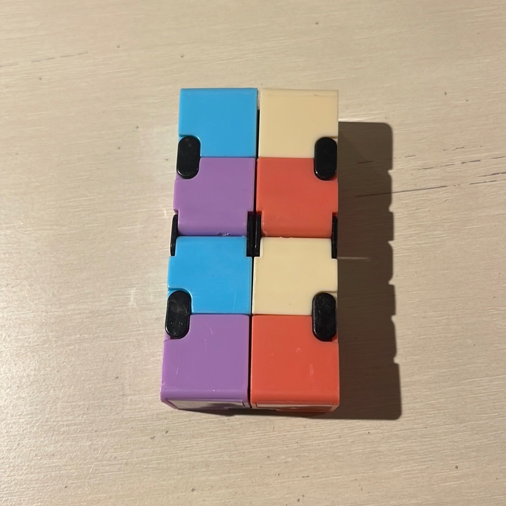 Multi-colored infinity cube